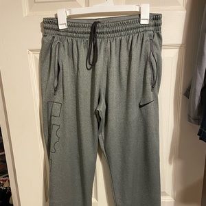 Nike LeBron Dri-Fit Joggers grey sz L